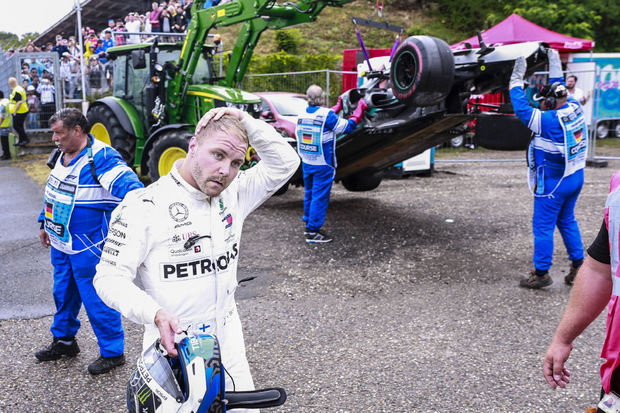 Die Aufholjagd in der WM endete für Mercedes-Pilot Valtteri Bottas so wie für viele andere seiner Konkurrenten im Kiesbett.
