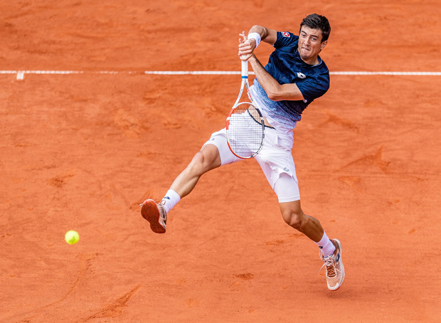 Sebastian Ofner fordert Dominic Thiem heraus.