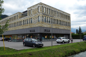 Auch das „Fröschl-Haus 2“ östlich des Brockenwegs ist nun „durch“.