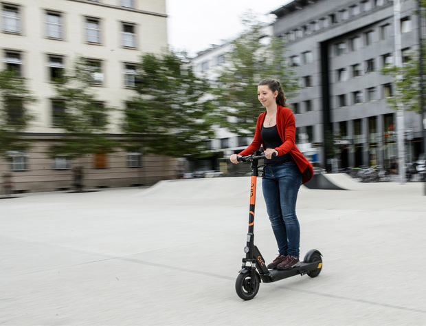 ... und auf dem Roller bequem durch die Stadt.