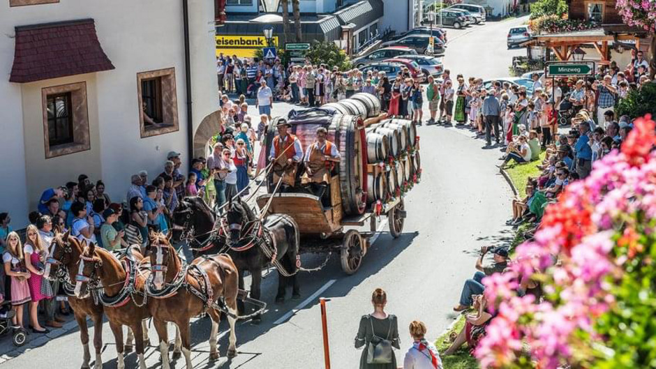 Der Festumzug am Sonntag ist das große Highlight des Wilschönauer Talfestes.