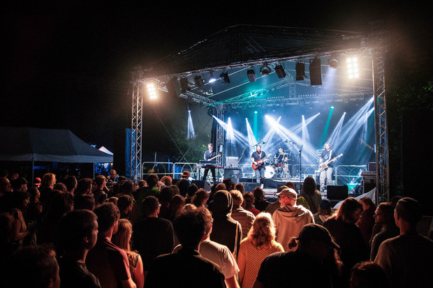 Am 23. und 24. August geht im Schwazer Pflanzgarten nach einjähriger Pause wieder das Woodlight Festival über die Bühne.