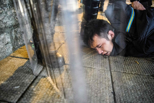 DIe Polizei griff teilweise hart gegen die Demonstranten durch.