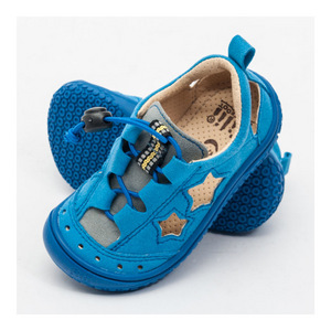 Auch Barfußschuhe für Kinder haben den Markt erobert.