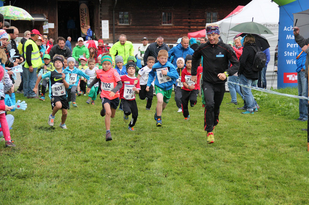 Der Achenseelauf mutierte zum Lauffest für Jung und Alt – der Hauptlauf findet erst am Sonntag statt.