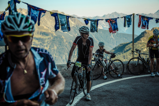 Für die Teilnehmer geht es beim Ötztaler Radmarathon über die Alpenpässe Kühtai, Brenner, Jaufen und Timmelsjoch.