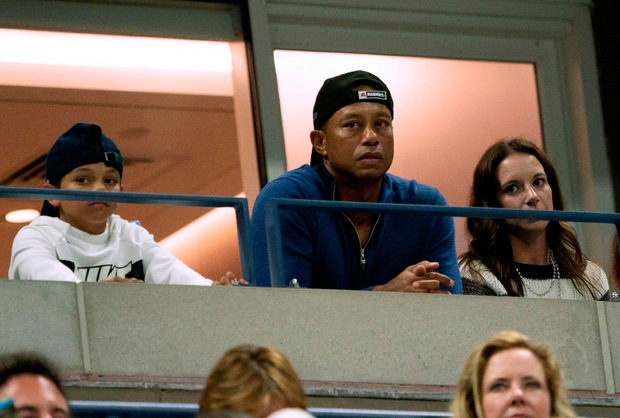 Golf-Superstar Tiger Woods schaute Nadal und Cilic ganz genau auf die Schläger.