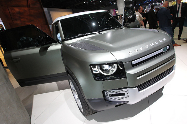 Die dicken SUV-Dinger sind auf der geschrumpften IAA immer noch an jeder Ecke präsent.