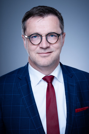 „Es braucht einheitliche Standards, um Autos und Ampeln zu vernetzen, aber auch für Netzausstatter", sagt Klaus Steinmaurer
(Geschäftsführer RTR).