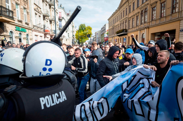 Ultrarechte verbreiteten am Wochenende im polnischen Lublin homophobe Parolen. Es kam zu Zusammenstößen mit der Polizei.