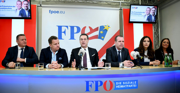 Roman Haider, Georg Mayer, Heinz Christian Strache, Harald Vilimsky, Petra Steger und Vesna Schuster anlässlich einer Pressekonferenz der FPÖ zur "Kandidaten-Liste für die Europawahl".