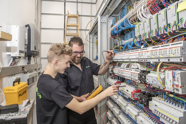 Das größte private Elektrounternehmen Westösterreichs mit Sitz in Innsbruck ist auch ein engagierter und innovativer Ausbildungsbetrieb.