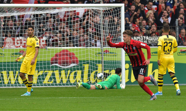 Freiburg jubelt, Dortmund am Boden: Der BVB verspielte gleich zweimal eine Führung.