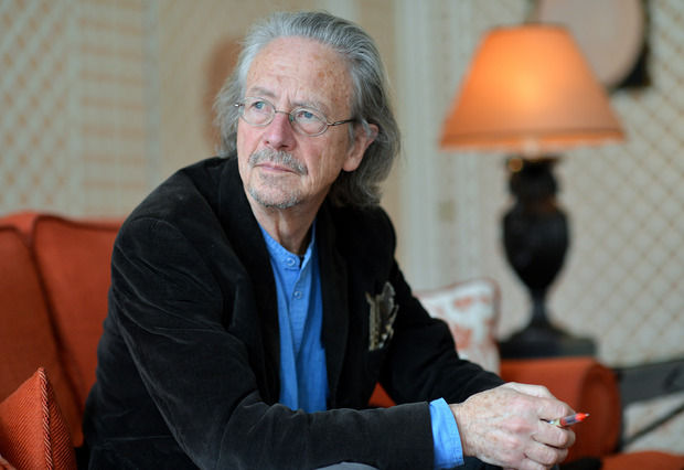 Peter Handke ist der prominenteste lebende österreichische Schriftsteller.