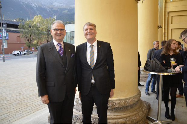 Med-Uni-Rektor Wolfgang Fleischhacker und Vizerektor Wolfgang Meixner (r.).