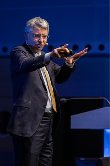 Severin Schwan, Chef der Roche Gruppe in Basel, sieht in der Digitalisierung des Gesundheitswesens eine große Chance.