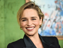 Die britische Schauspielerin Emilia Clarke wurde durch ihre Rolle als Khaleesi in der Serie „Game of Thrones“ bekannt.