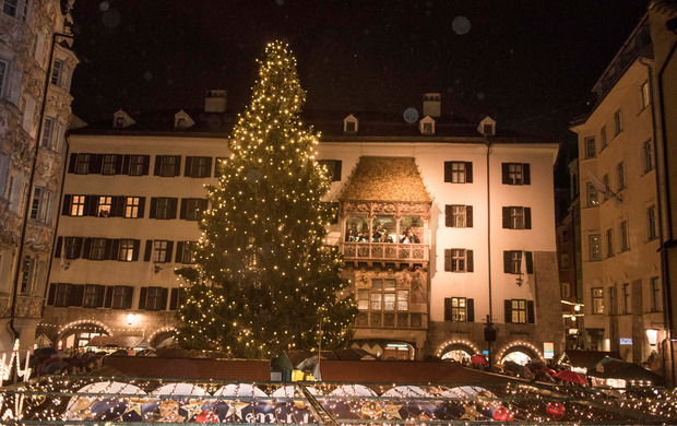 Die Glühwein- und Kiachl-Saison in Innsbruck hat begonnen.