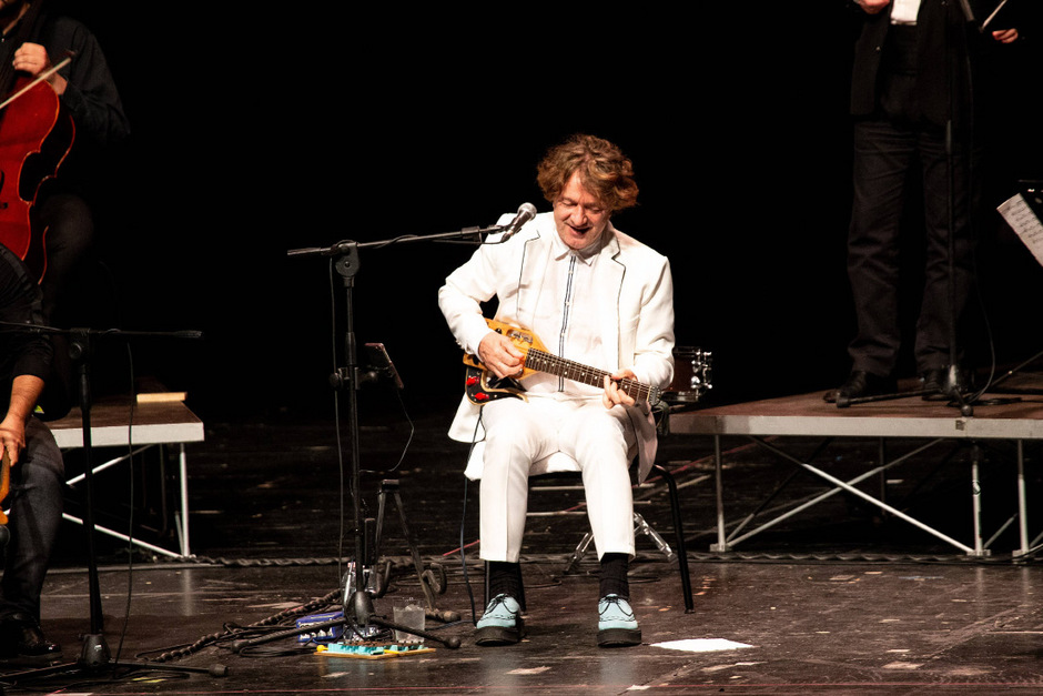 Goran Bregovic: Zum Weinen schön, zum Tanzen wild - Tiroler Tageszeitung Online
