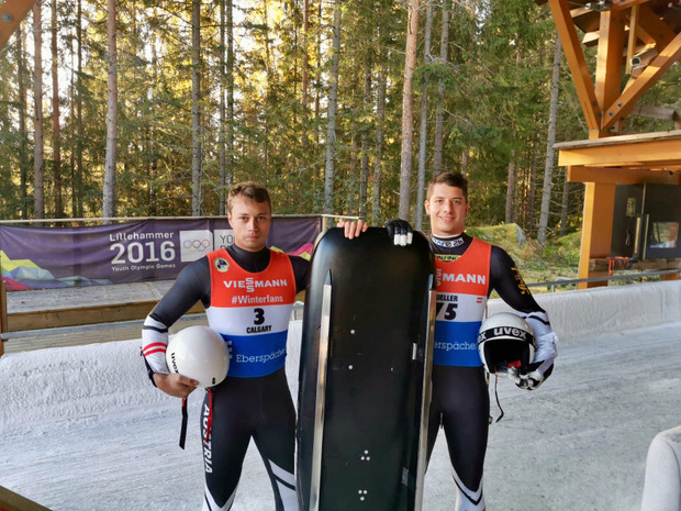 Der Lanser Armin Frauscher (l.) und der Bludenzer Yannick Müller tauschten ihre Einzel-Rodeln gegen einen Doppelsitzer.